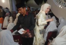 Acara Buka puasa bersama dikantor bapak H.sahabuddin sewang (H.Cici) dihadiri ribuan orang