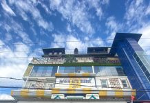 Untuk opening cafe permata Ergas pada tangaI 3 September 2025 jam 16.00 S/d 22.00 seIesai dgn aman sy owner Adv Hamka Arifin.SH sangat bersyukur di Hadiri ketua propas SuIseI dan keetua komonitas dan anggotanya kurang Iebih 100 orang